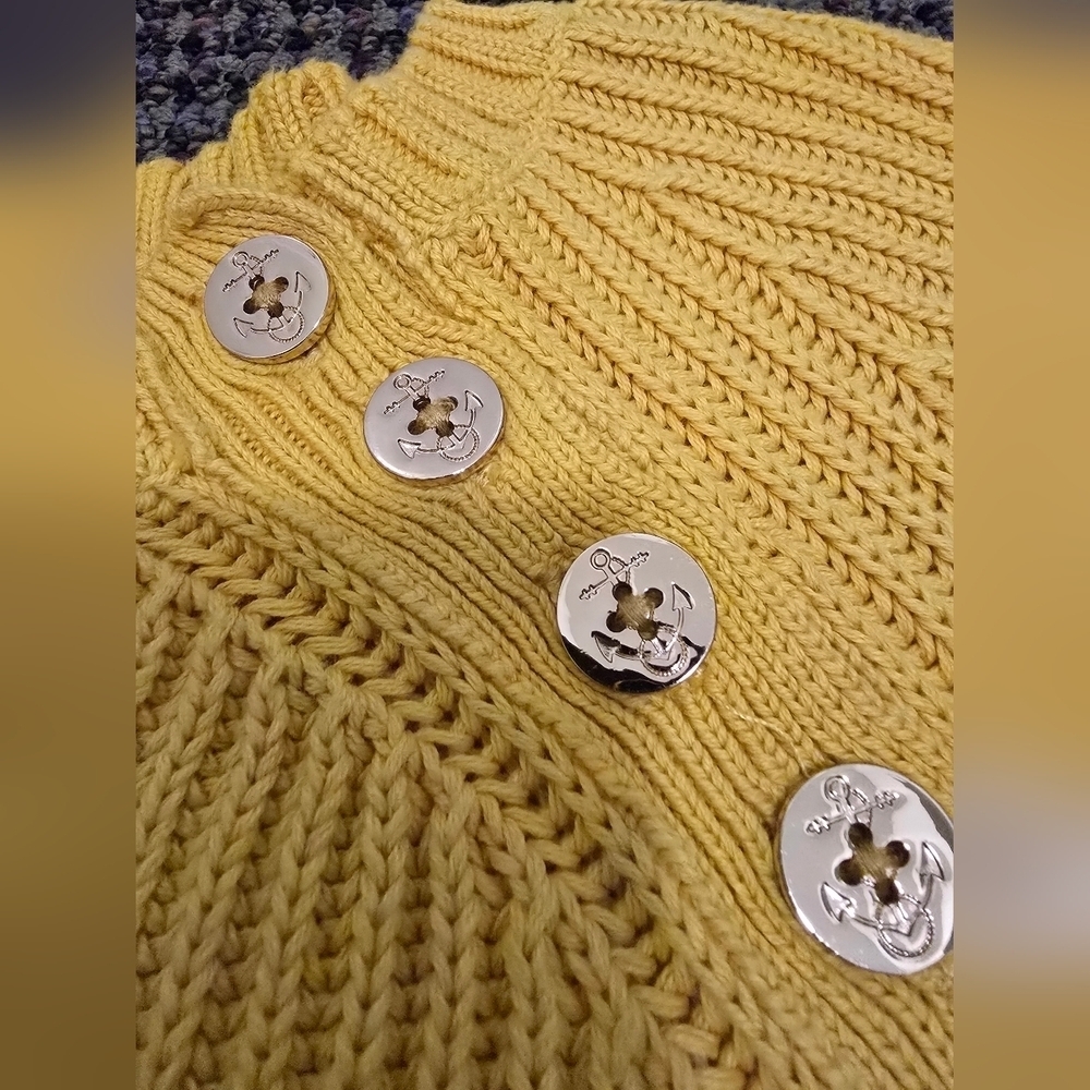 Yellow Button-Detail Women's Sweater - Picture 6 of 8